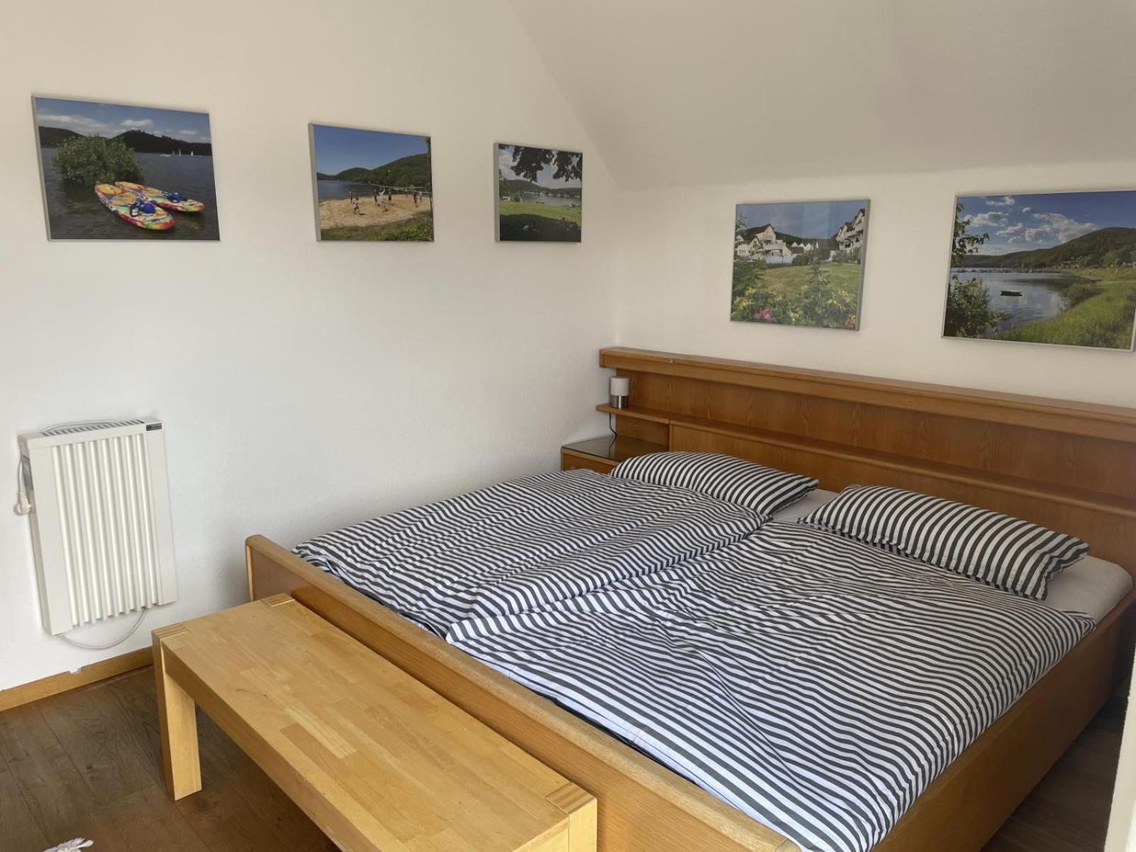 Gemutliche 93M2Fewo Mit 2 Schlafzimmern Und Seitlichem Seeblick Vom Balkon Scheid  Esterno foto